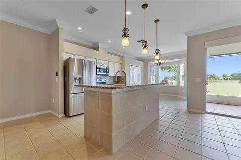 113 Club Villas Lane Kissimmee FL 34744