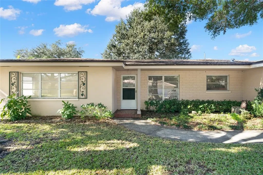 1438 Highfield Drive Clearwater FL 33764
