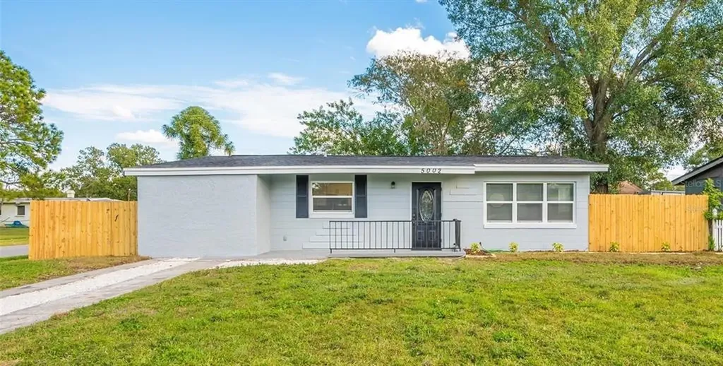 5002 S 85th Street Tampa FL 33619
