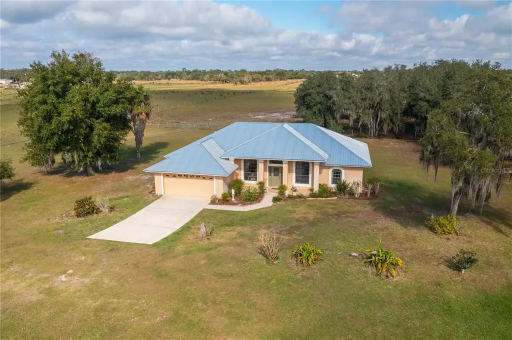 9109 Lake Buffum Road N Fort Meade FL 33841