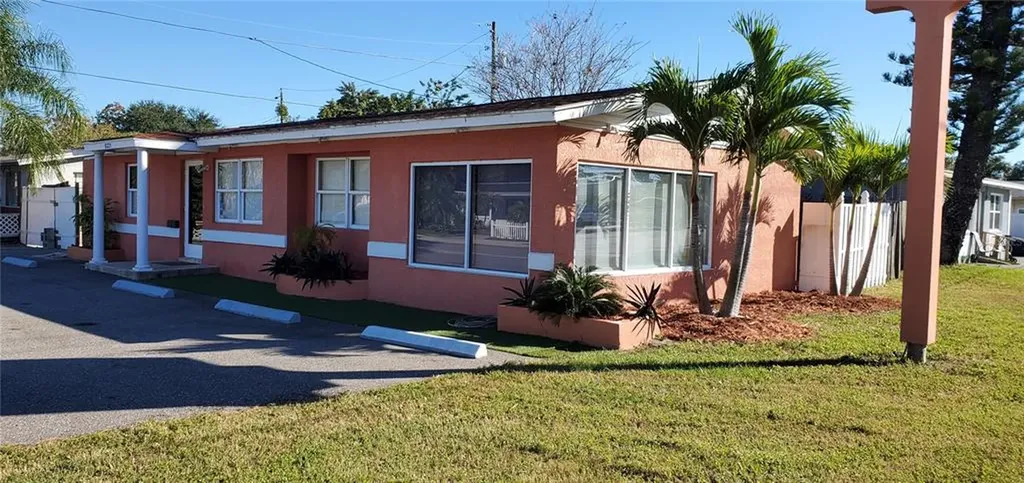 8221 49th Street N Pinellas Park FL 33781