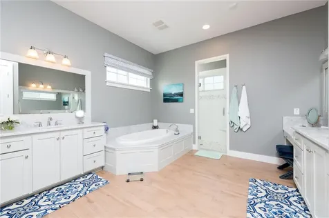 2738 SE 19th Court Ocala FL 34471