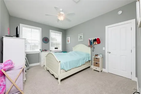 2738 SE 19th Court Ocala FL 34471