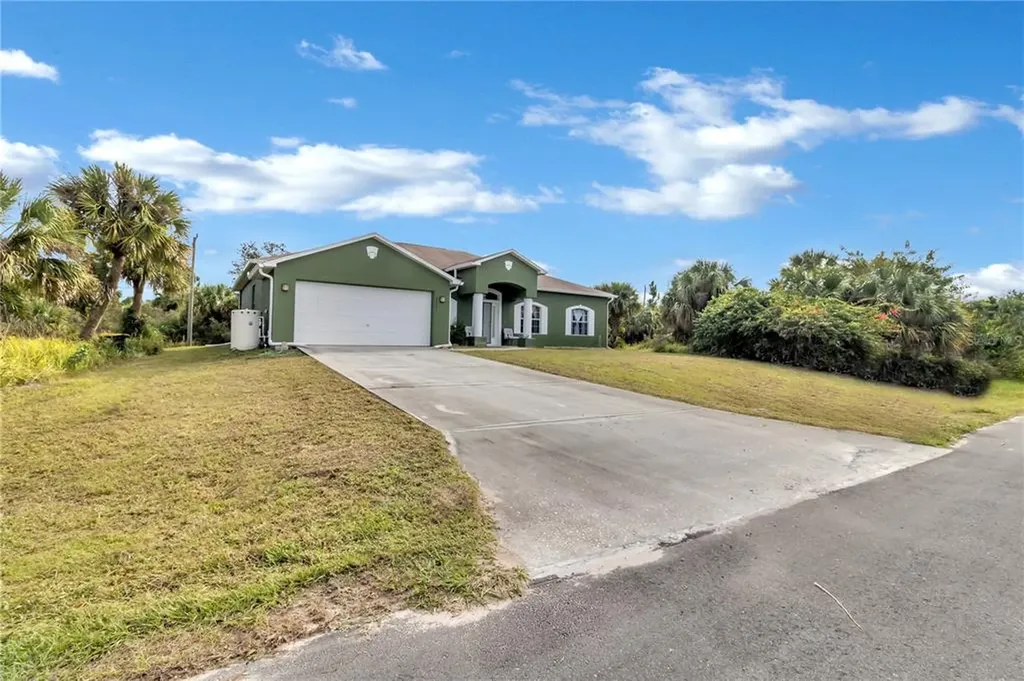 3261 Fresno Avenue SE Palm Bay FL 32909