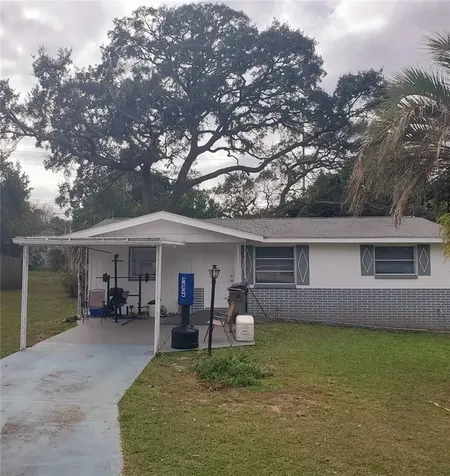 6 E Golden Street Beverly Hills FL 34465