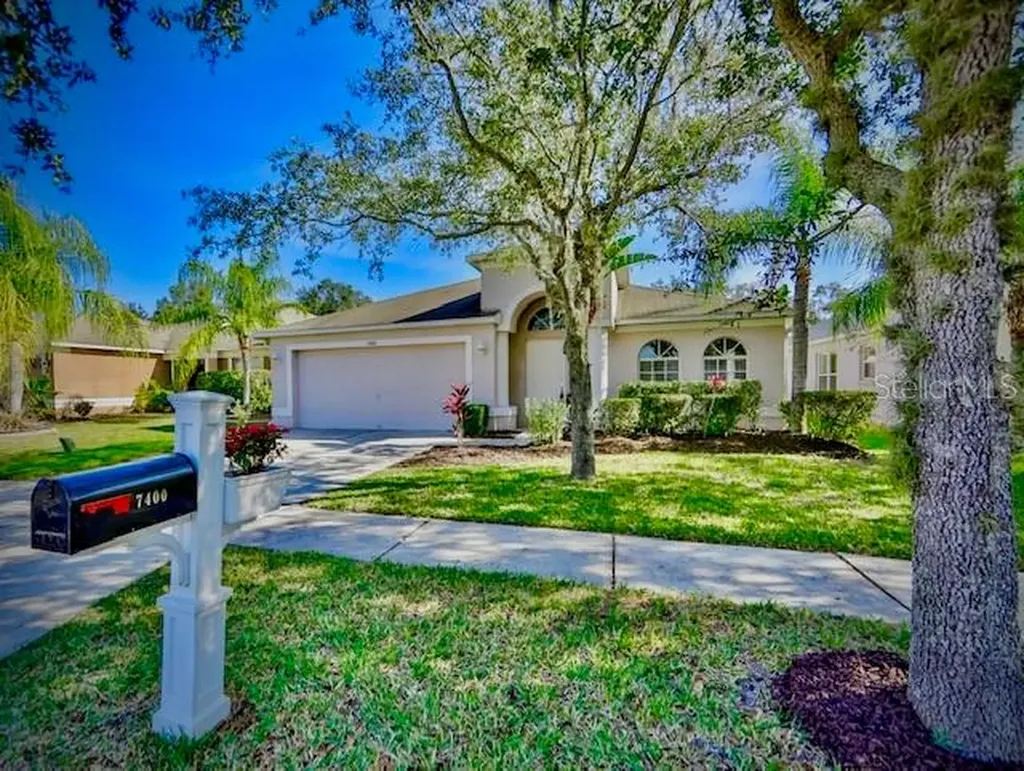 7400 Parkersburg Drive Wesley Chapel FL 33545