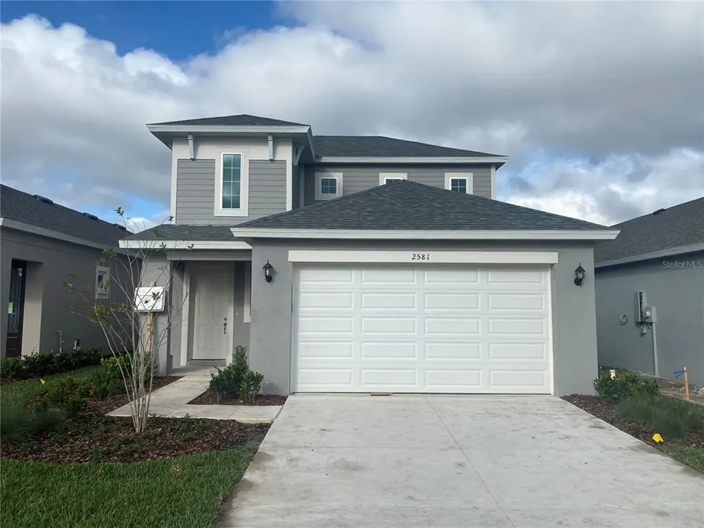 2581 Village Lakes Boulevard Lakeland FL 33805