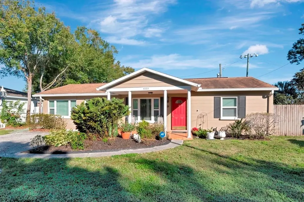 4223 W Bay Vista Avenue Tampa FL 33611