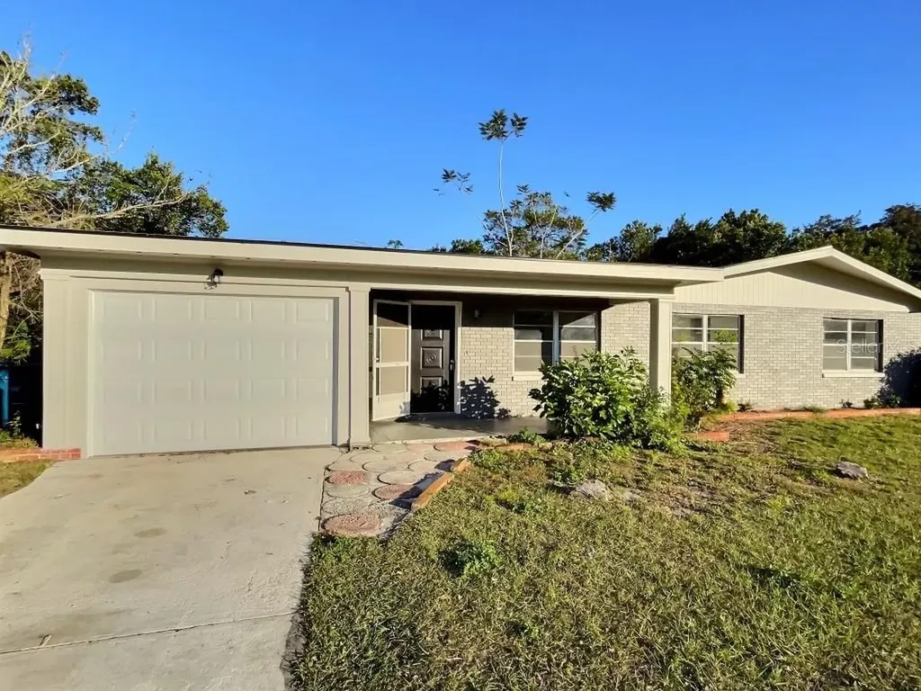 803 S 1st Street Lake Wales FL 33853