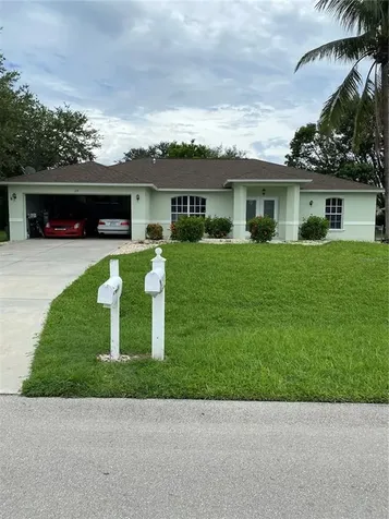 26 SE 20th Court Cape Coral FL 33990