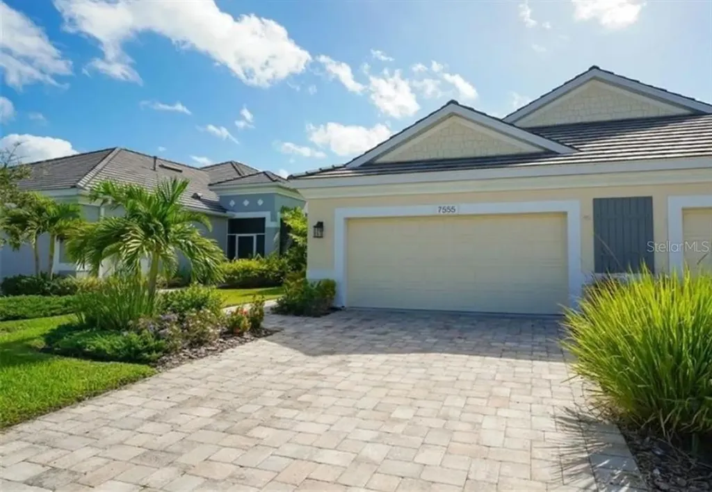 7555 Registrar Way Sarasota FL 34243