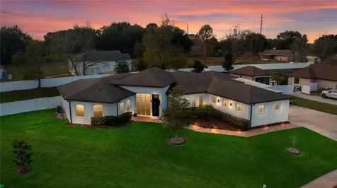 2340 Zaltana Circle Minneola FL 34715