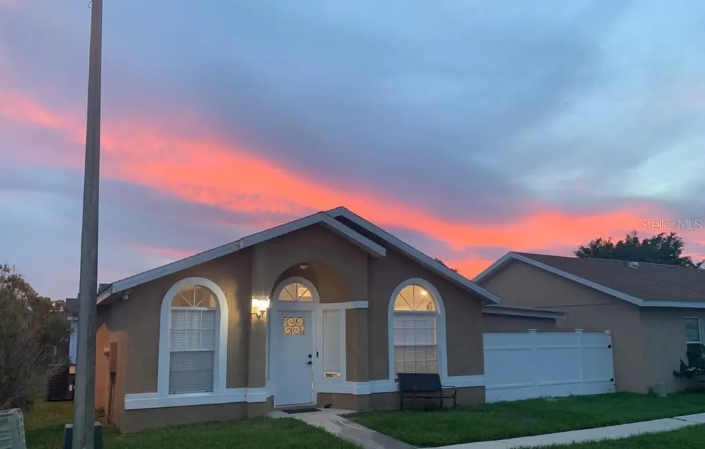 2361 Harbor Town Drive Kissimmee FL 34744