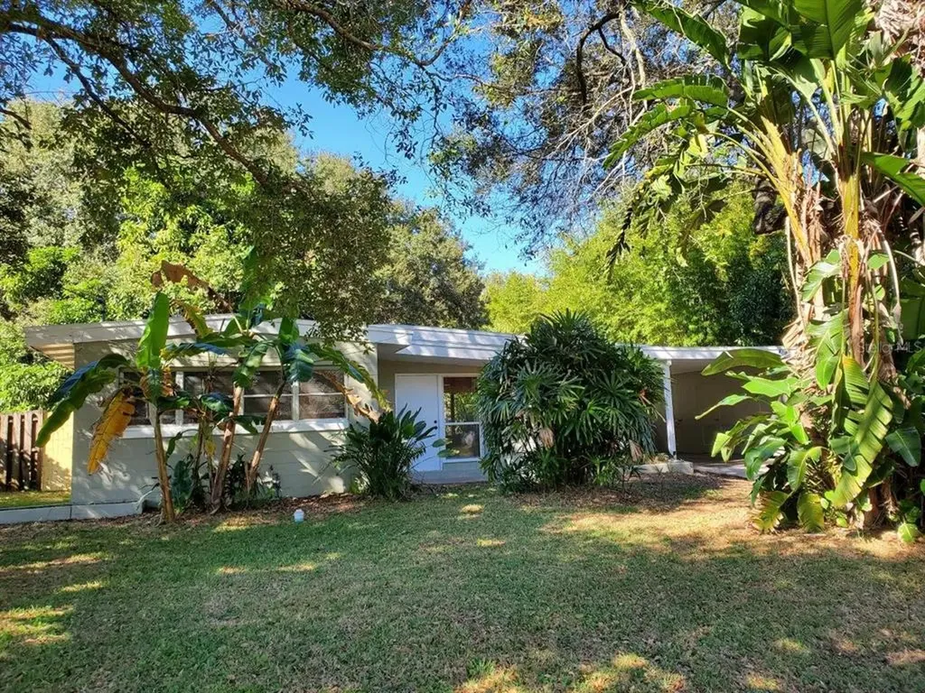 5911 Yucatan Drive Orlando FL 32807