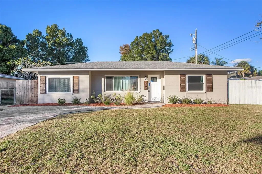 1761 73rd Avenue N St Petersburg FL 33702