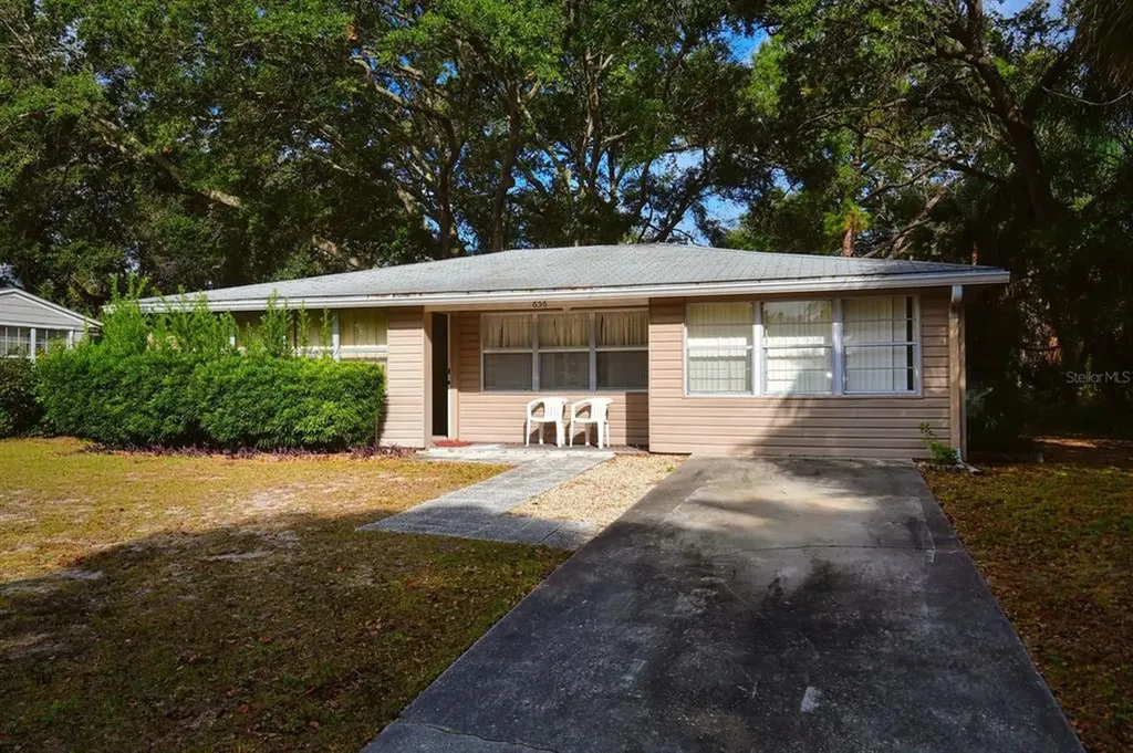 656 Lexington Street Dunedin FL 34698