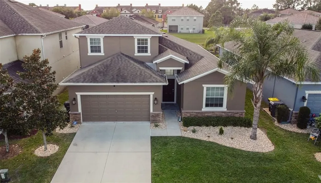 2261 Grantham Avenue Davenport FL 33837