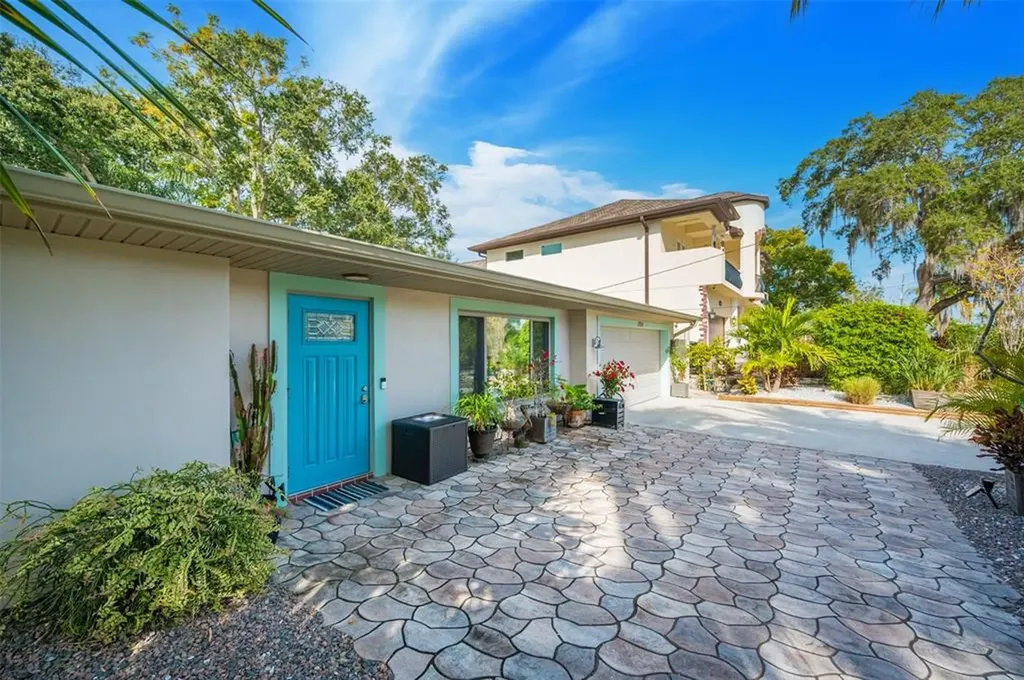 1254 N Bayshore Boulevard Clearwater FL 33759