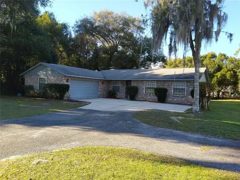 107 W Lemon Street Lady Lake FL 32159