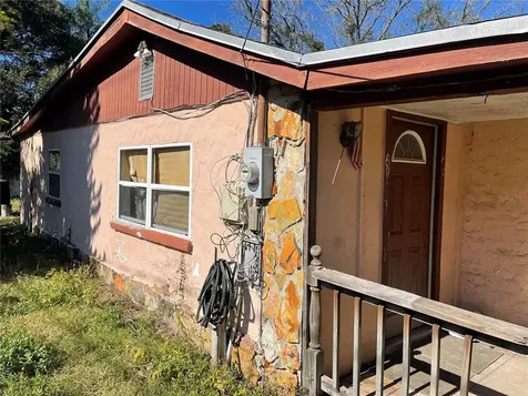 8904 N 20th Street Tampa FL 33604