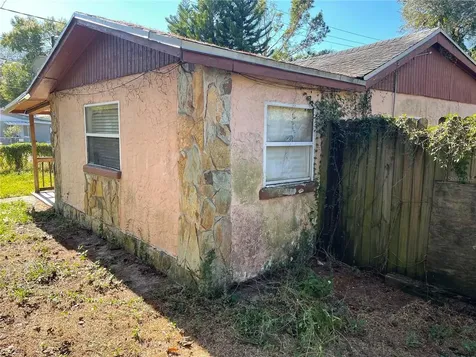 8904 N 20th Street Tampa FL 33604
