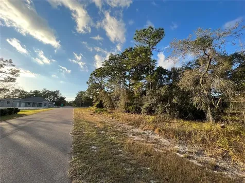 8120 Christopher Lane Weeki Wachee FL 34613