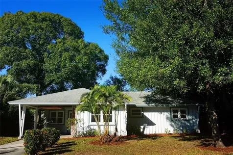 2739 Sydelle Street Sarasota FL 34237