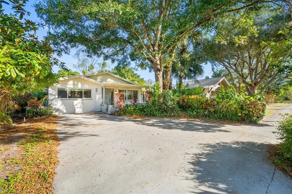 4621 Drive Martin Luther King Jr Street N St Petersburg FL 33703