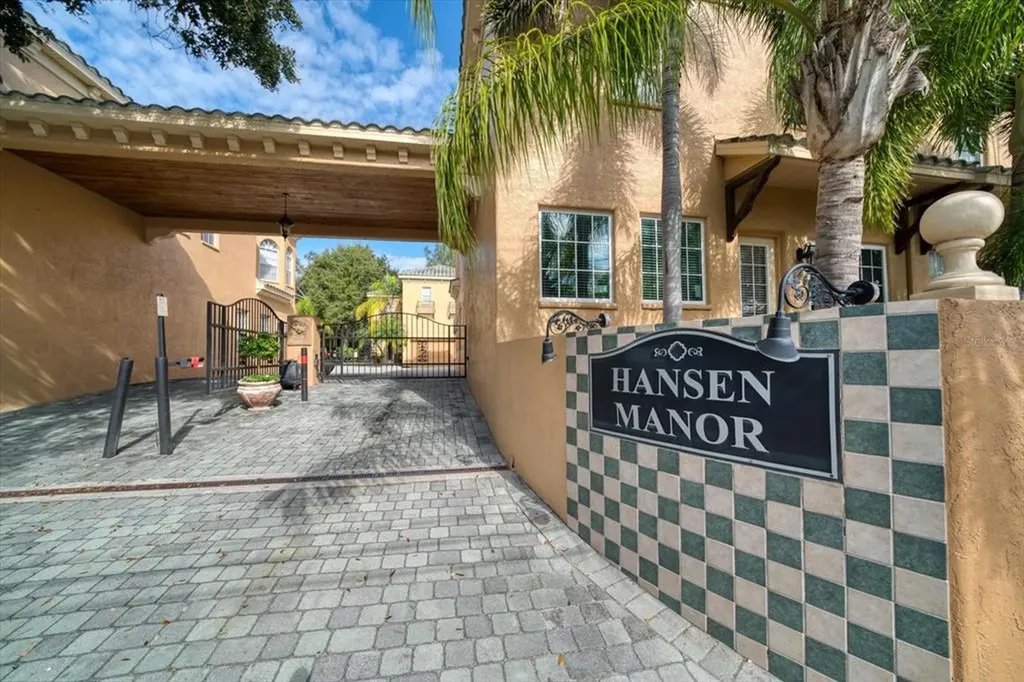 2906 Hansen Manor Lane Tampa FL 33611