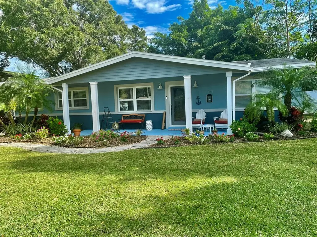 8401 15th Way N St Petersburg FL 33702
