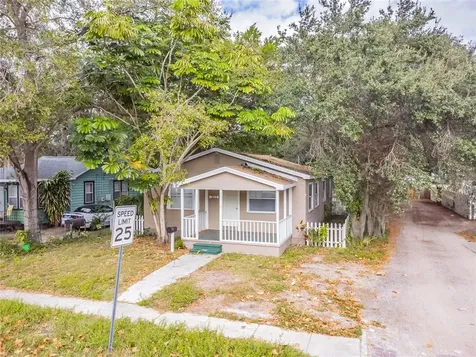 911 James Avenue S St Petersburg FL 33705