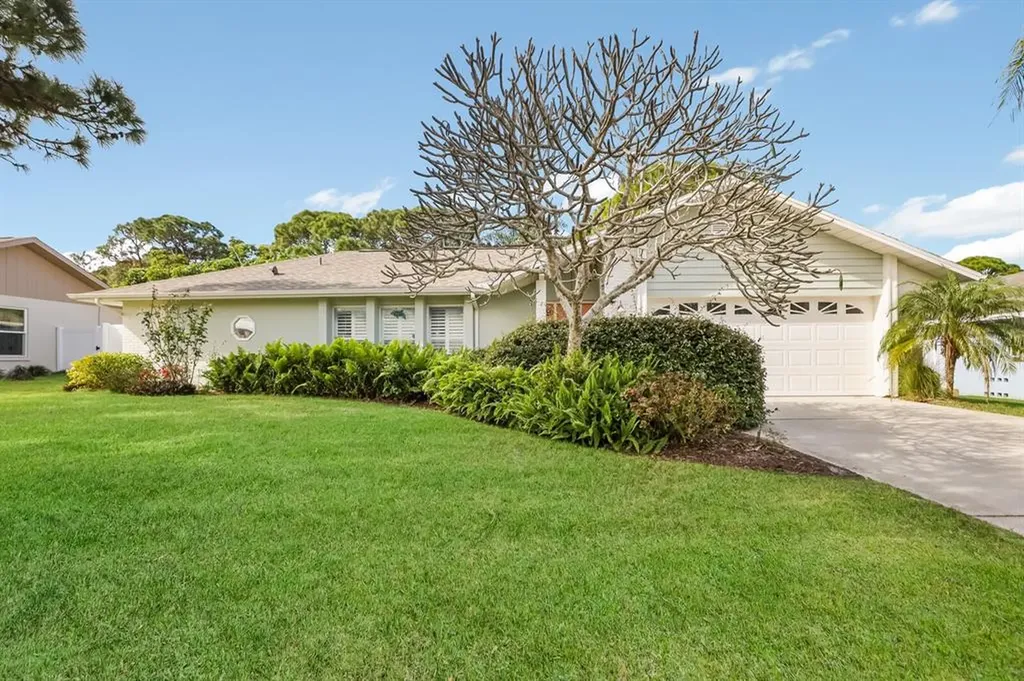 322 73rd Street NW Bradenton FL 34209