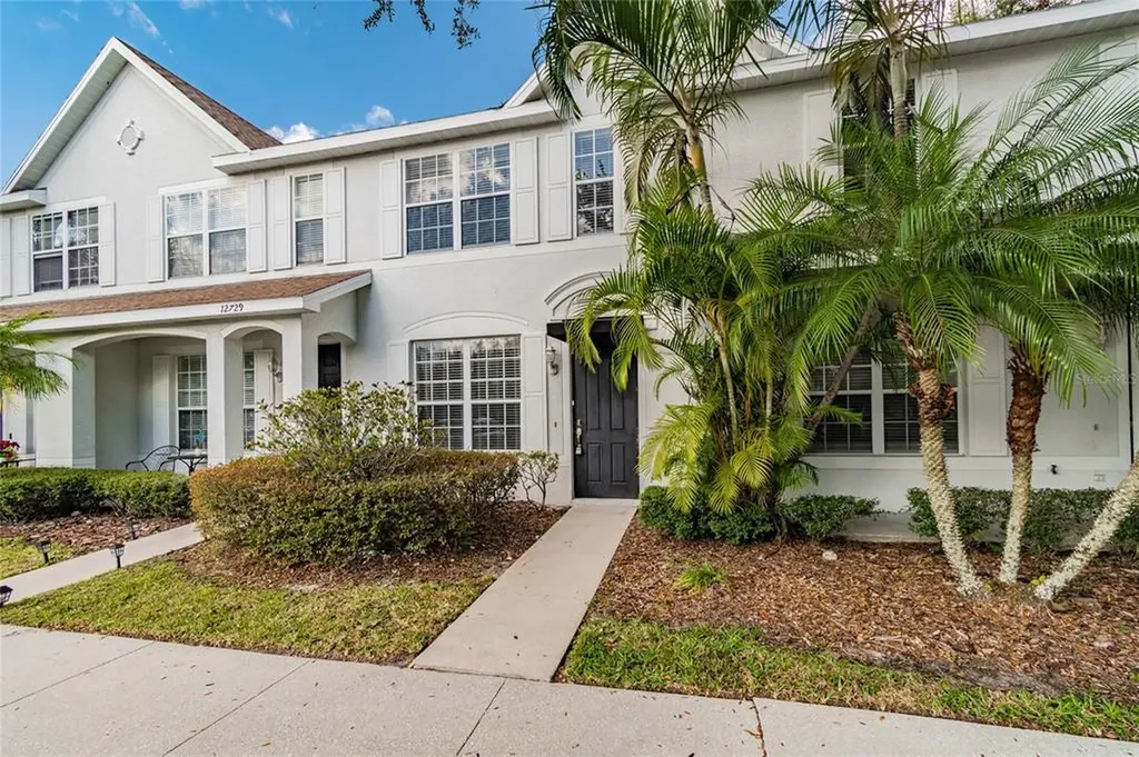 12727 Sunland Court Tampa FL 33625