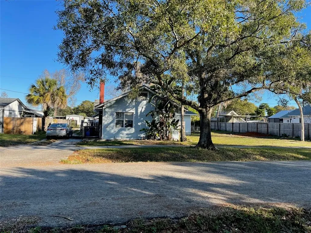 2441 52nd Avenue N St Petersburg FL 33714