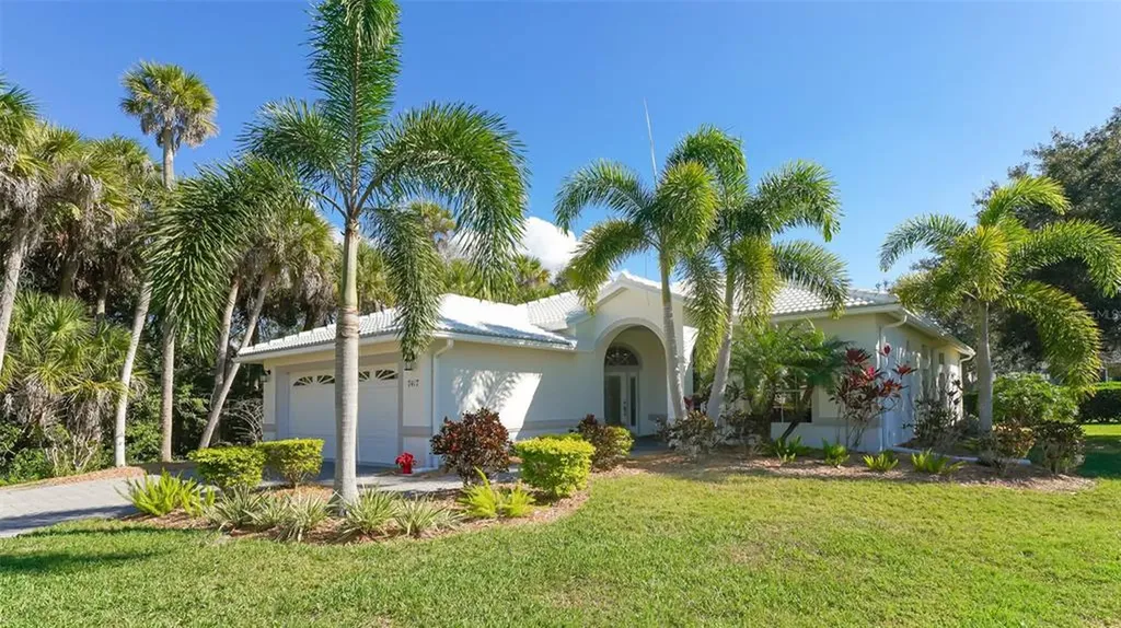 7417 Fairlinks Court Sarasota FL 34243