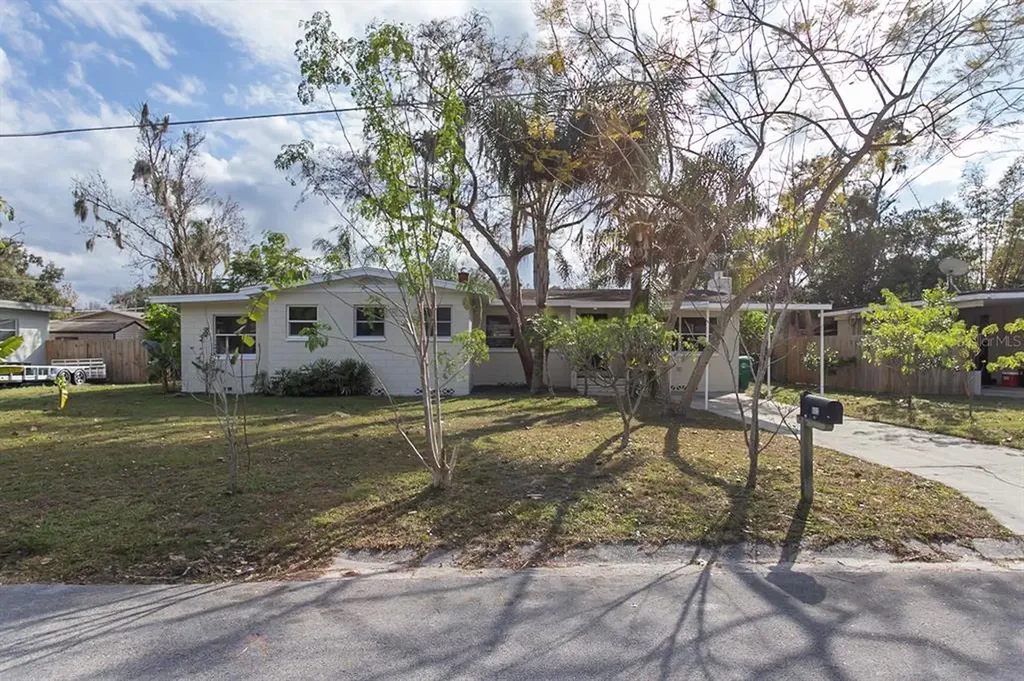 602 Marion Court Deland FL 32720