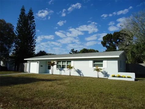 7244 Drive Martin Luther King Jr Street N St Petersburg FL 33702