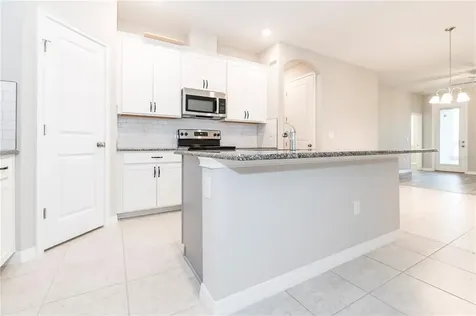 2585 Village Lakes Boulevard Lakeland FL 33805
