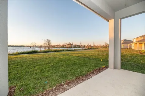 2585 Village Lakes Boulevard Lakeland FL 33805