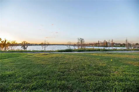 2585 Village Lakes Boulevard Lakeland FL 33805