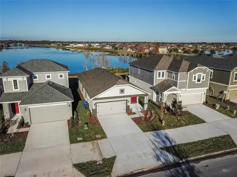 2585 Village Lakes Boulevard Lakeland FL 33805