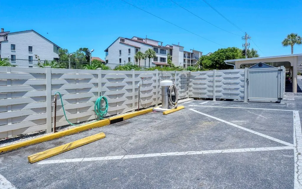 1250 N Portofino Drive Sarasota FL 34242