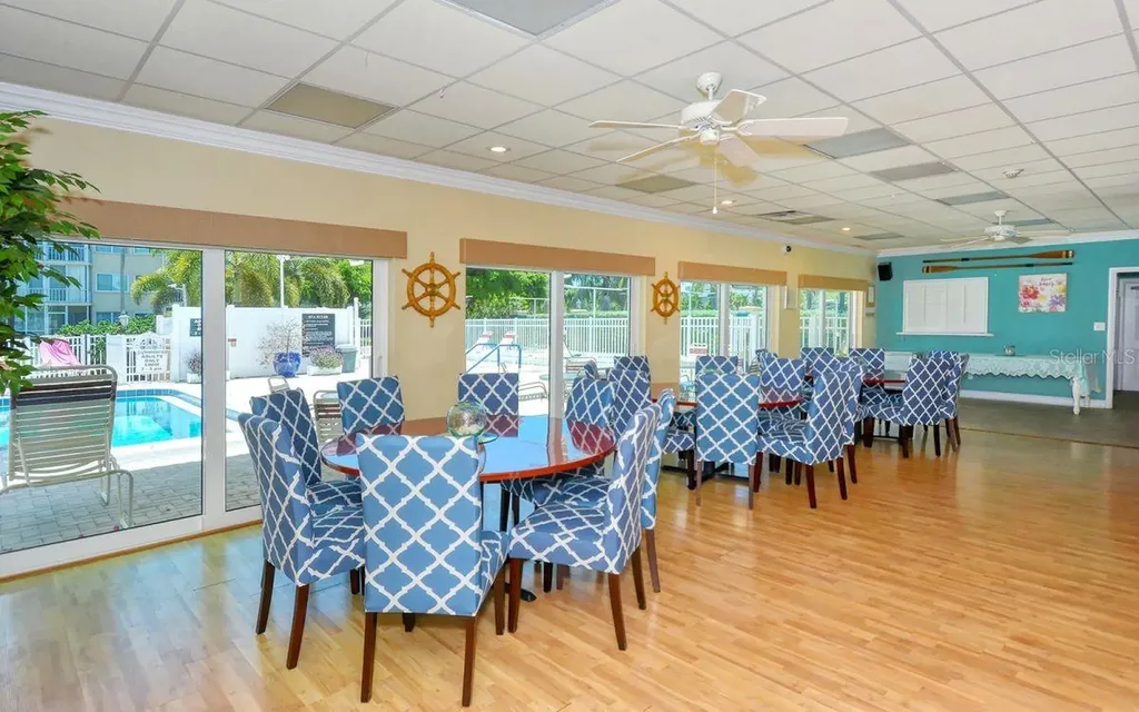 1250 N Portofino Drive Sarasota FL 34242