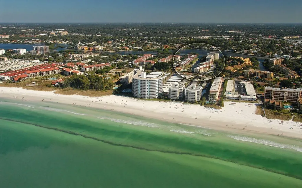 1250 N Portofino Drive Sarasota FL 34242