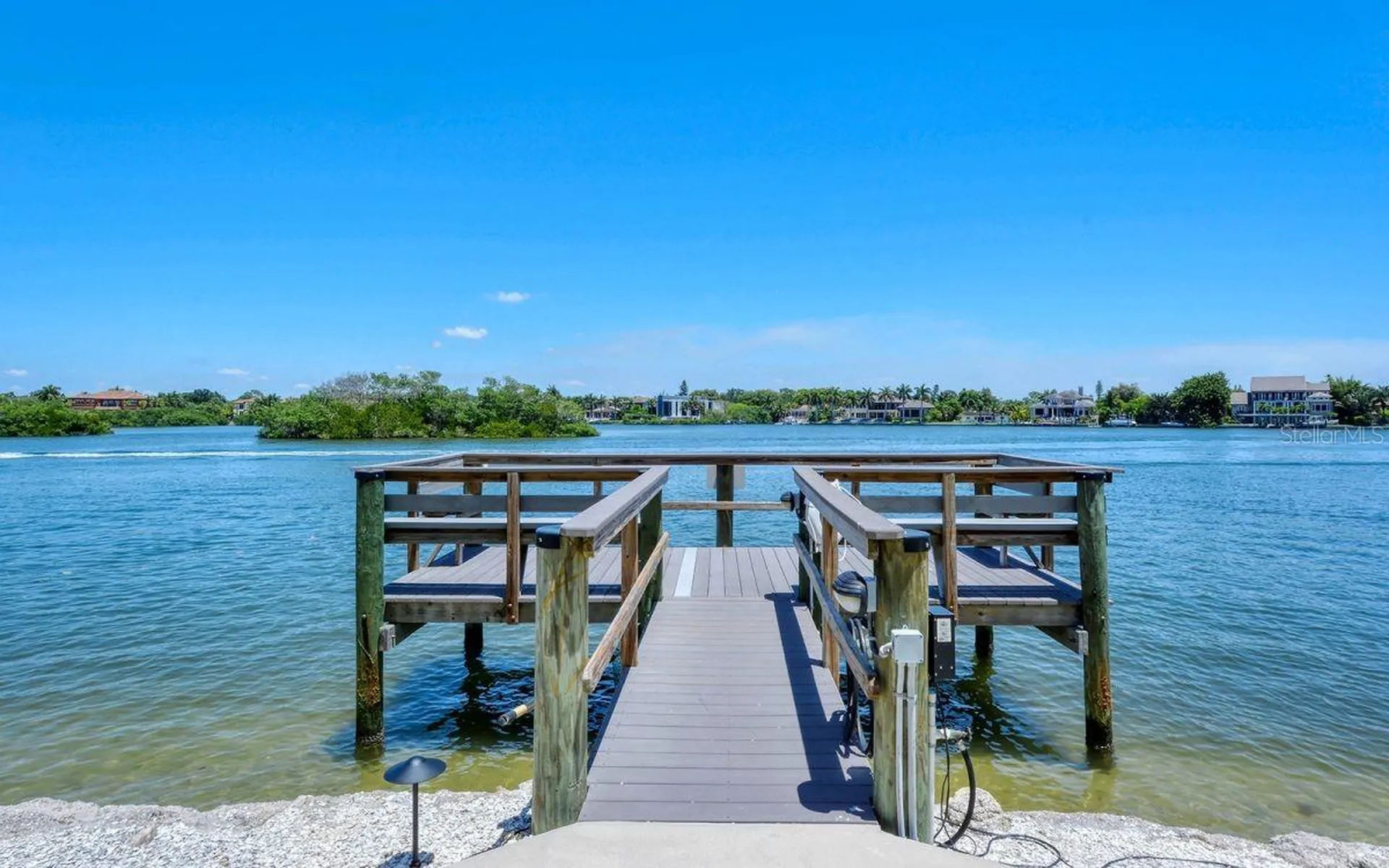 1250 N Portofino Drive Sarasota FL 34242