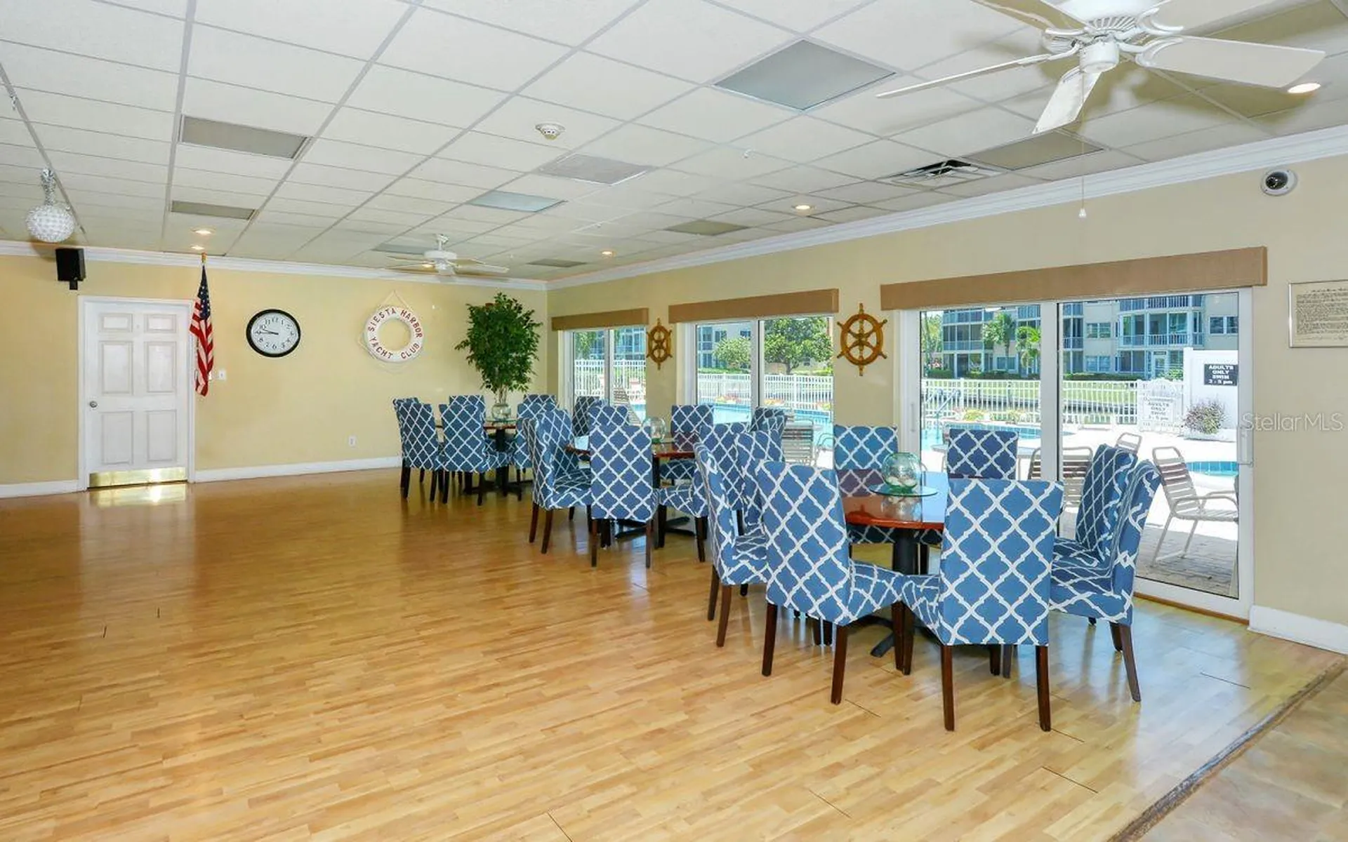 1250 N Portofino Drive Sarasota FL 34242