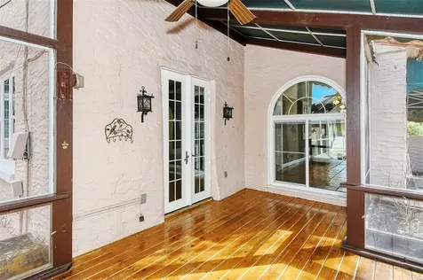 325 Whitfield Avenue Sarasota FL 34243