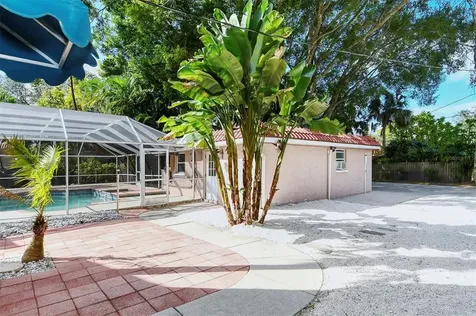 325 Whitfield Avenue Sarasota FL 34243