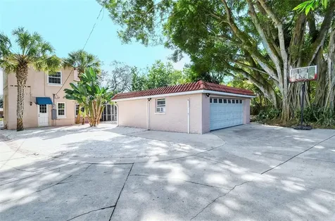 325 Whitfield Avenue Sarasota FL 34243