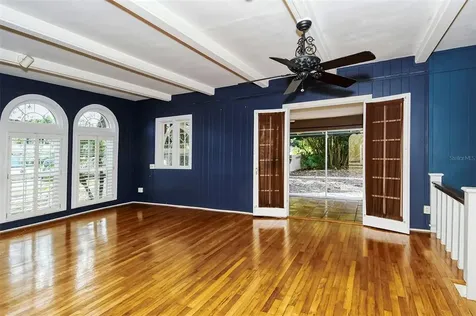 325 Whitfield Avenue Sarasota FL 34243